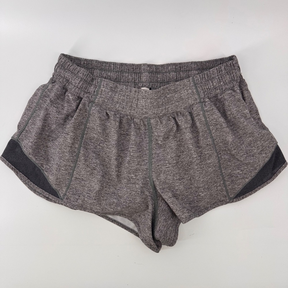 Lululemon Hotty Hot II 2.5" Shorts Women 12 Grey Heathered Mesh Panel Activewear